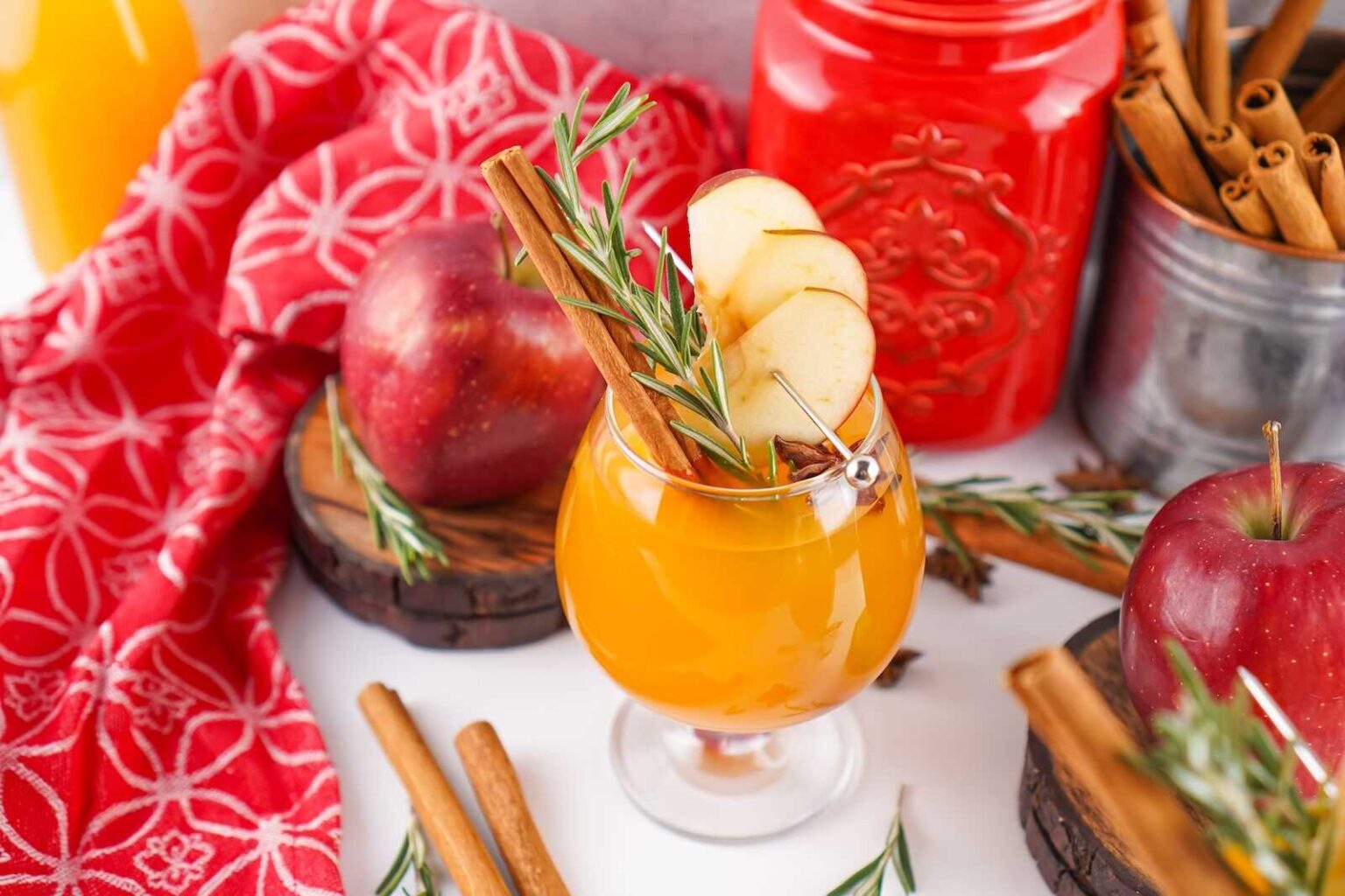 Apple Cider Drinks For Christmas
